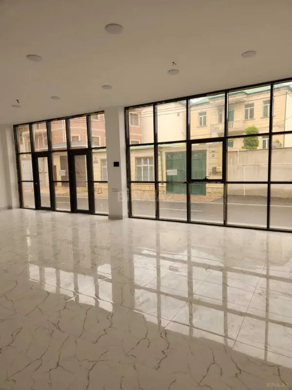 Kirayə verilir obyekt 200 m²