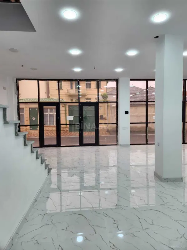 Kirayə verilir obyekt 200 m²