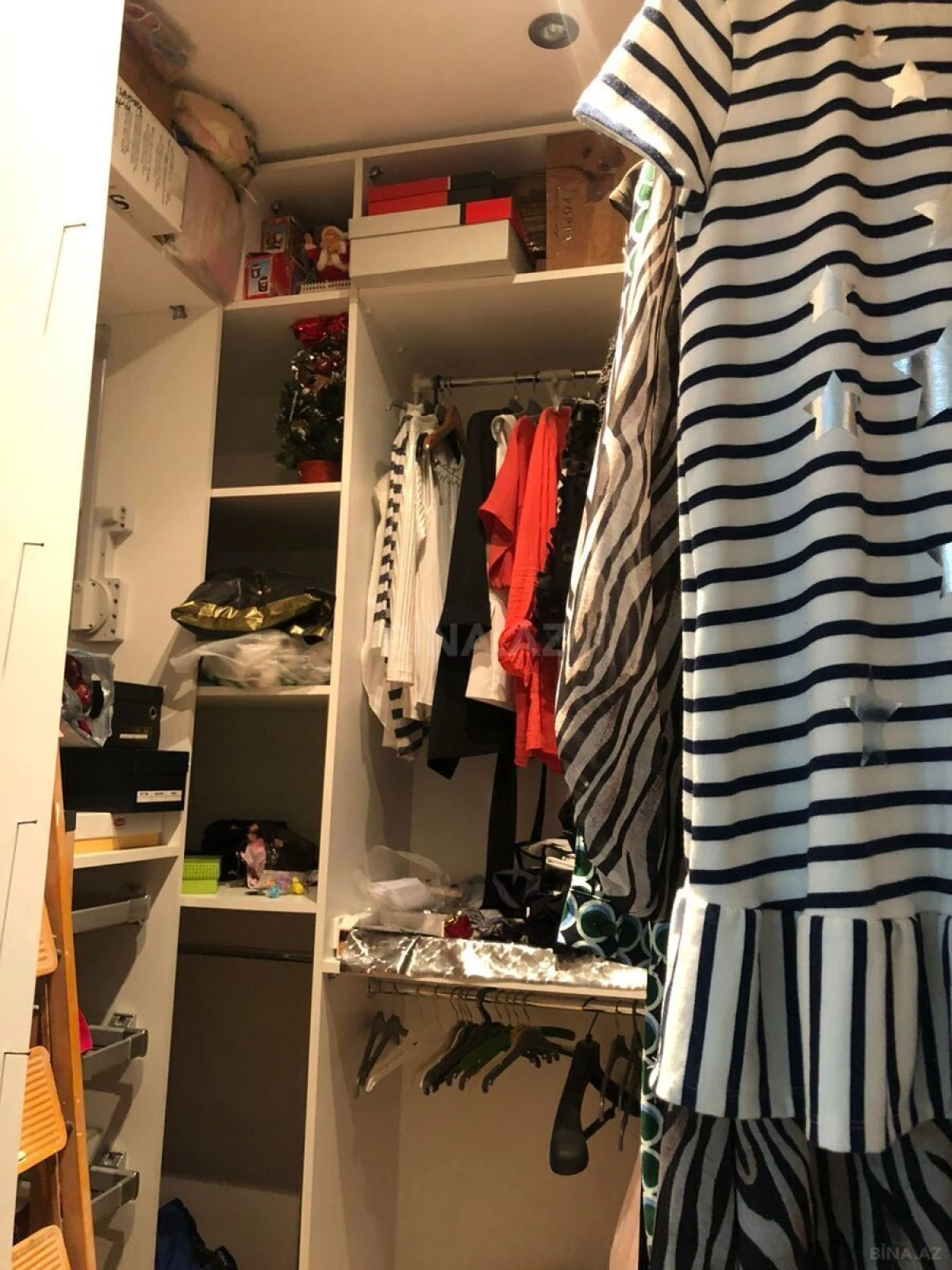 Kirayə verilir 4 otaqlı mənzil 220 m²