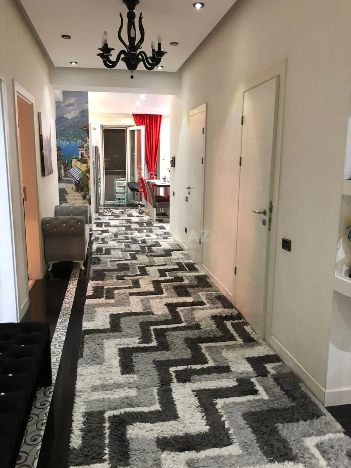 Kirayə verilir 4 otaqlı mənzil 220 m²