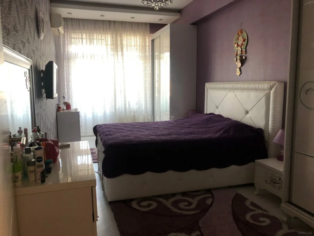 Kirayə verilir 4 otaqlı mənzil 220 m²