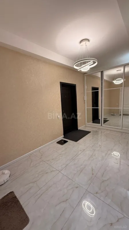 Satılır 2 otaqlı mənzil 77 m²