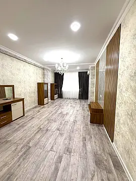 Satılır 3 otaqlı mənzil 110 m²