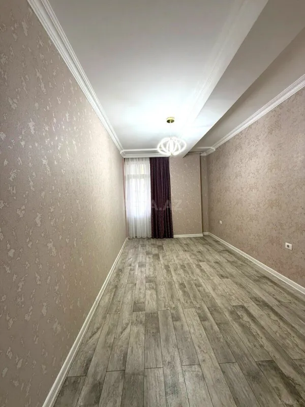 Satılır 3 otaqlı mənzil 110 m²
