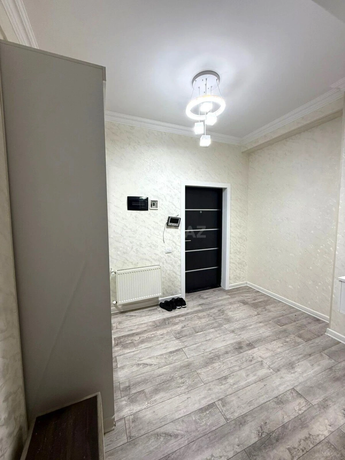 Satılır 3 otaqlı mənzil 110 m²