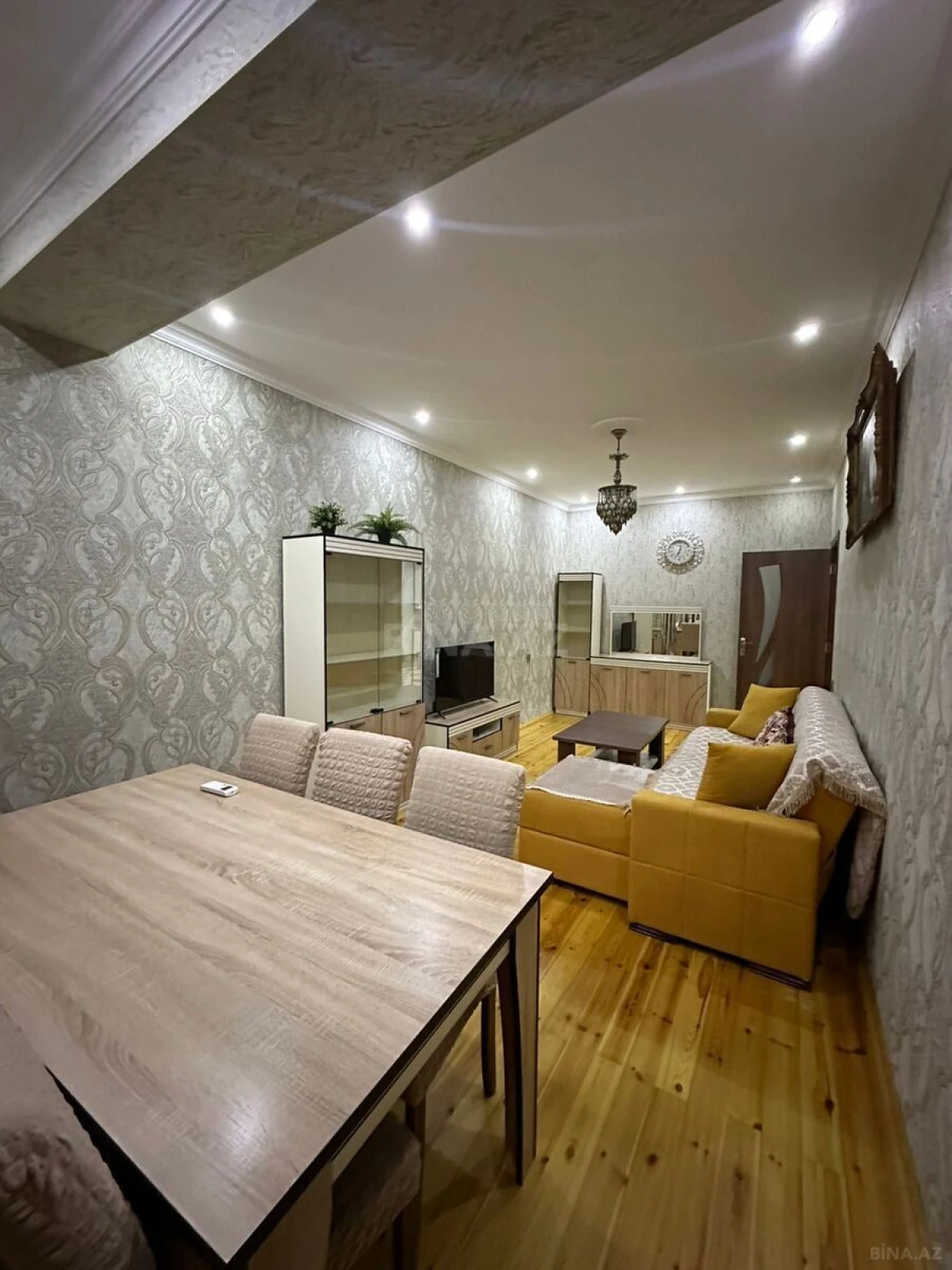 Satılır 2 otaqlı mənzil 53 m²