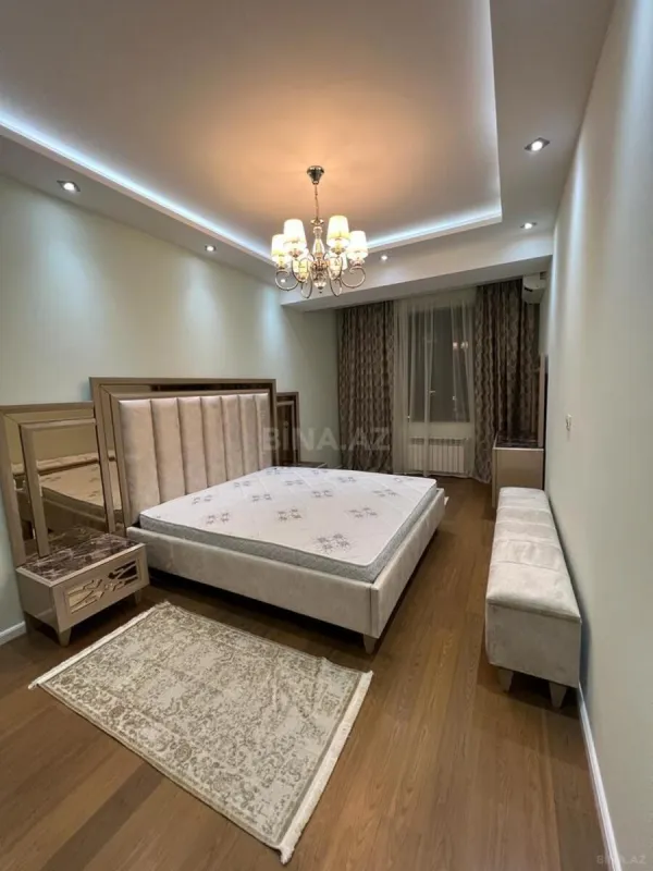 Kirayə verilir 2 otaqlı mənzil 90 m²