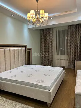 Kirayə verilir 2 otaqlı mənzil 90 m²