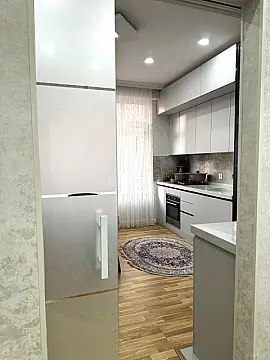 Satılır 3 otaqlı mənzil 140 m²