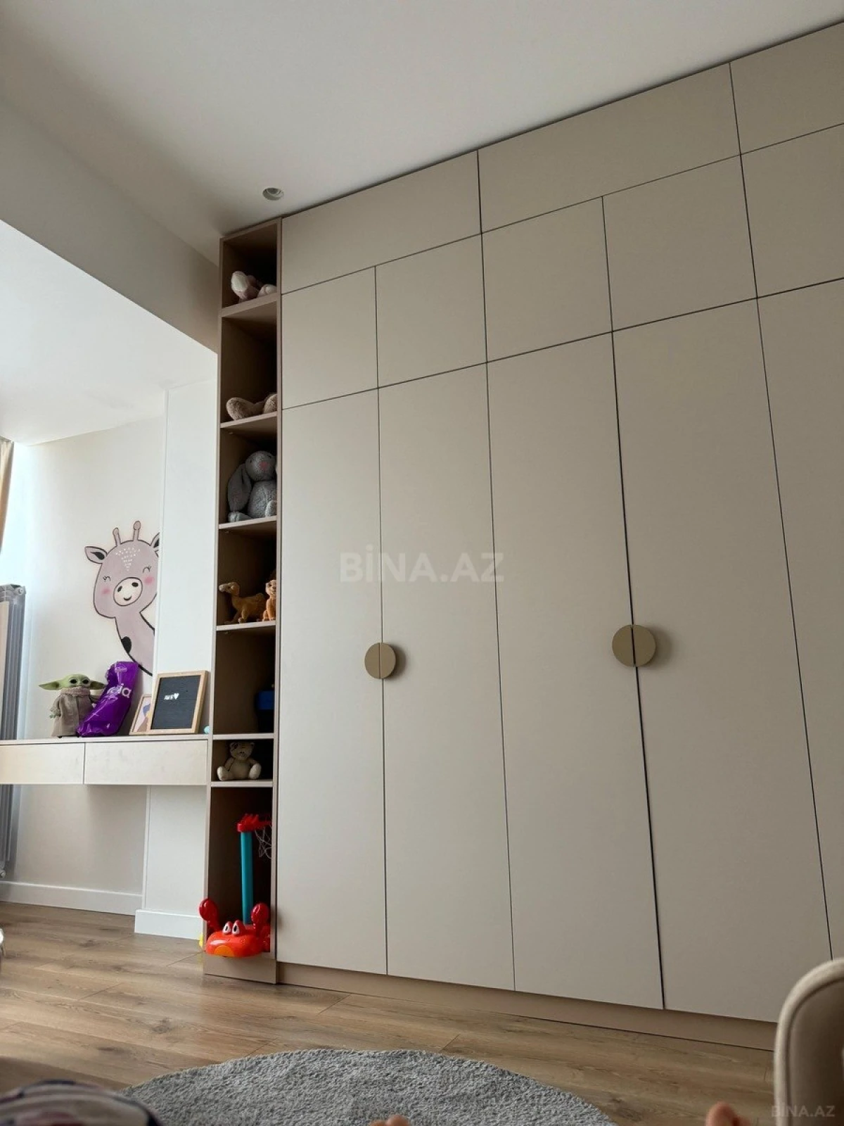 Satılır 3 otaqlı mənzil 125 m²