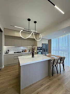 Satılır 3 otaqlı mənzil 125 m²