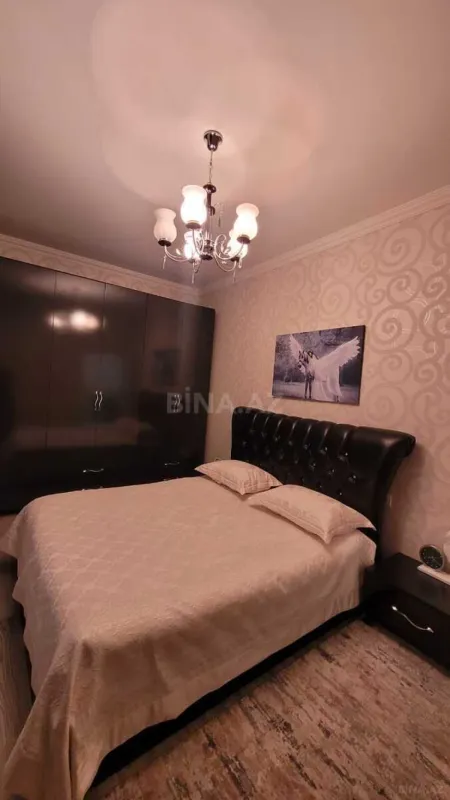 Kirayə verilir 3 otaqlı mənzil 110 m²