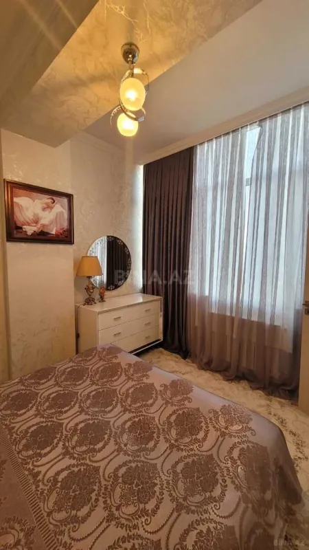 Kirayə verilir 3 otaqlı mənzil 110 m²