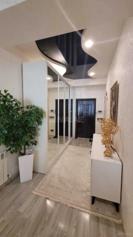 Kirayə verilir 3 otaqlı mənzil 110 m²