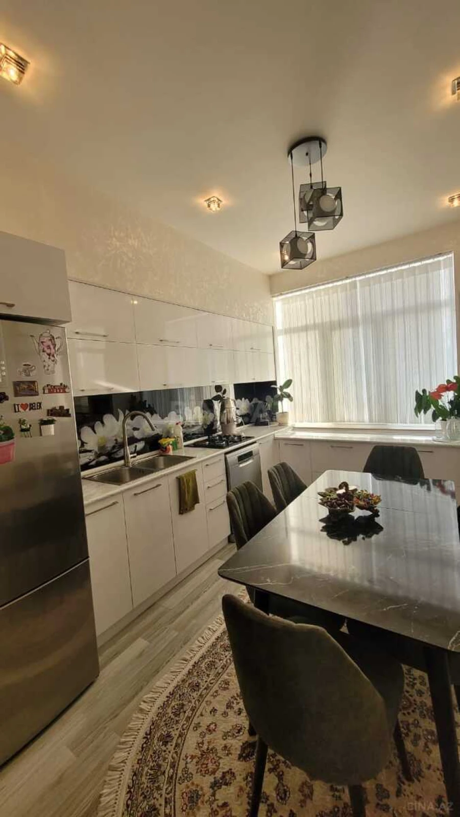 Kirayə verilir 3 otaqlı mənzil 110 m²