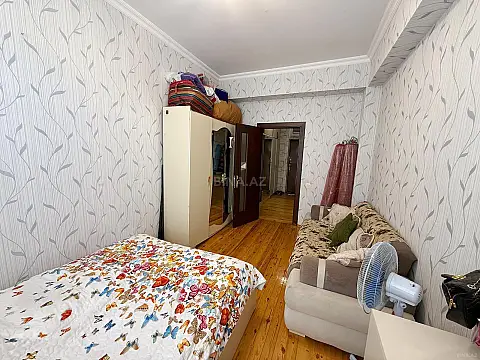 Satılır 3 otaqlı mənzil 110 m²
