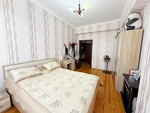 Satılır 3 otaqlı mənzil 110 m²