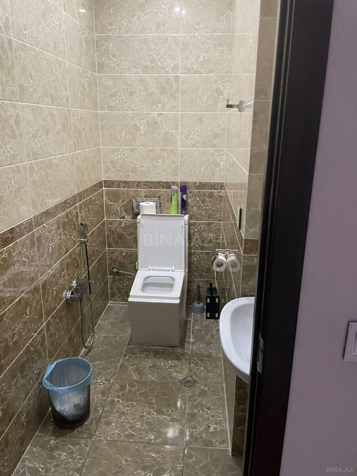 Kirayə verilir 3 otaqlı ofis 145 m²