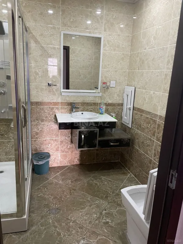 Kirayə verilir 3 otaqlı ofis 145 m²