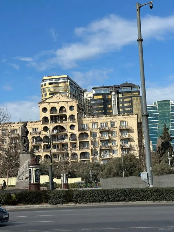 Kirayə verilir 3 otaqlı ofis 145 m²