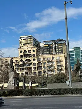 Kirayə verilir 3 otaqlı ofis 145 m²