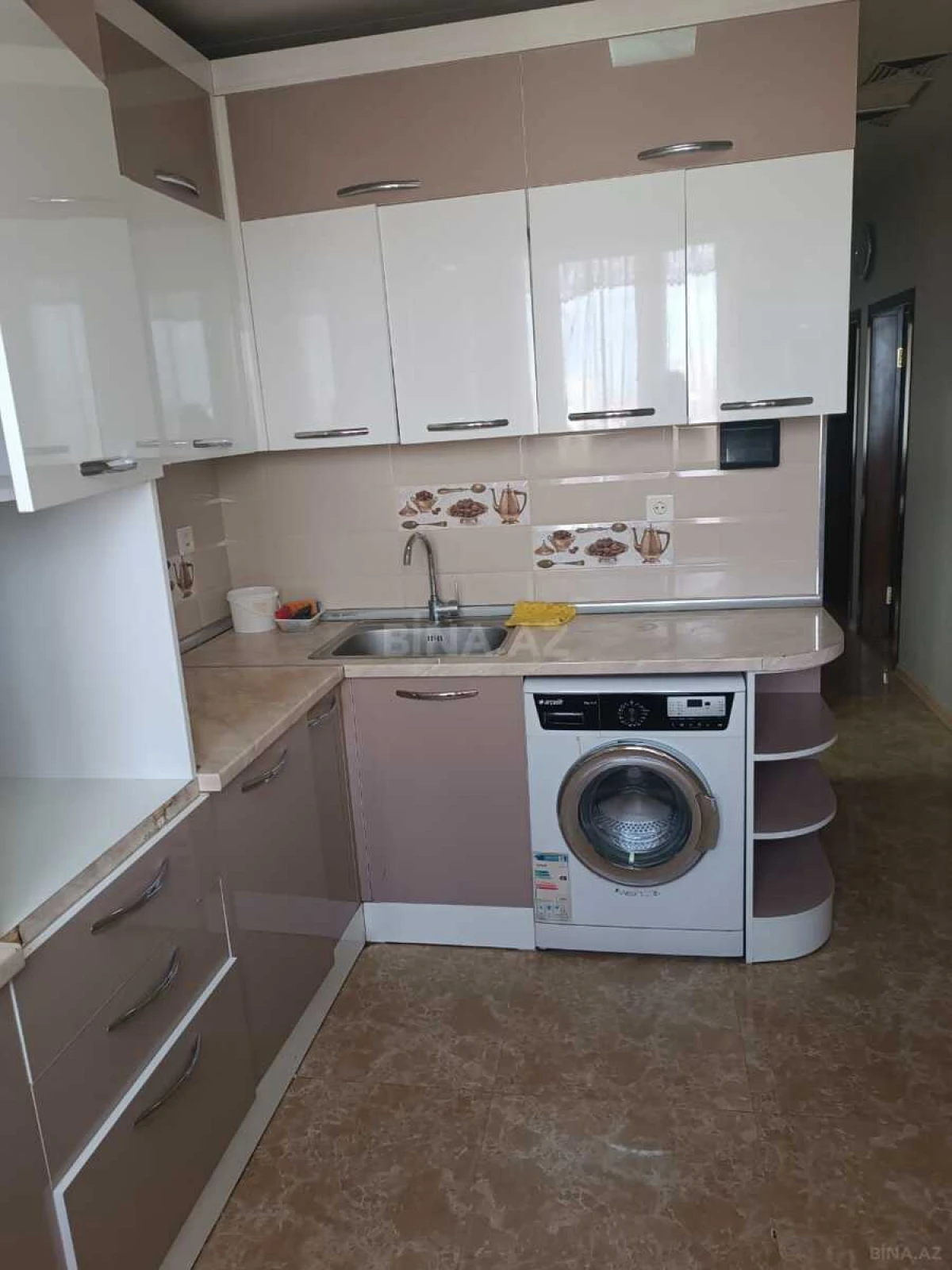 Kirayə verilir 3 otaqlı mənzil 90 m²
