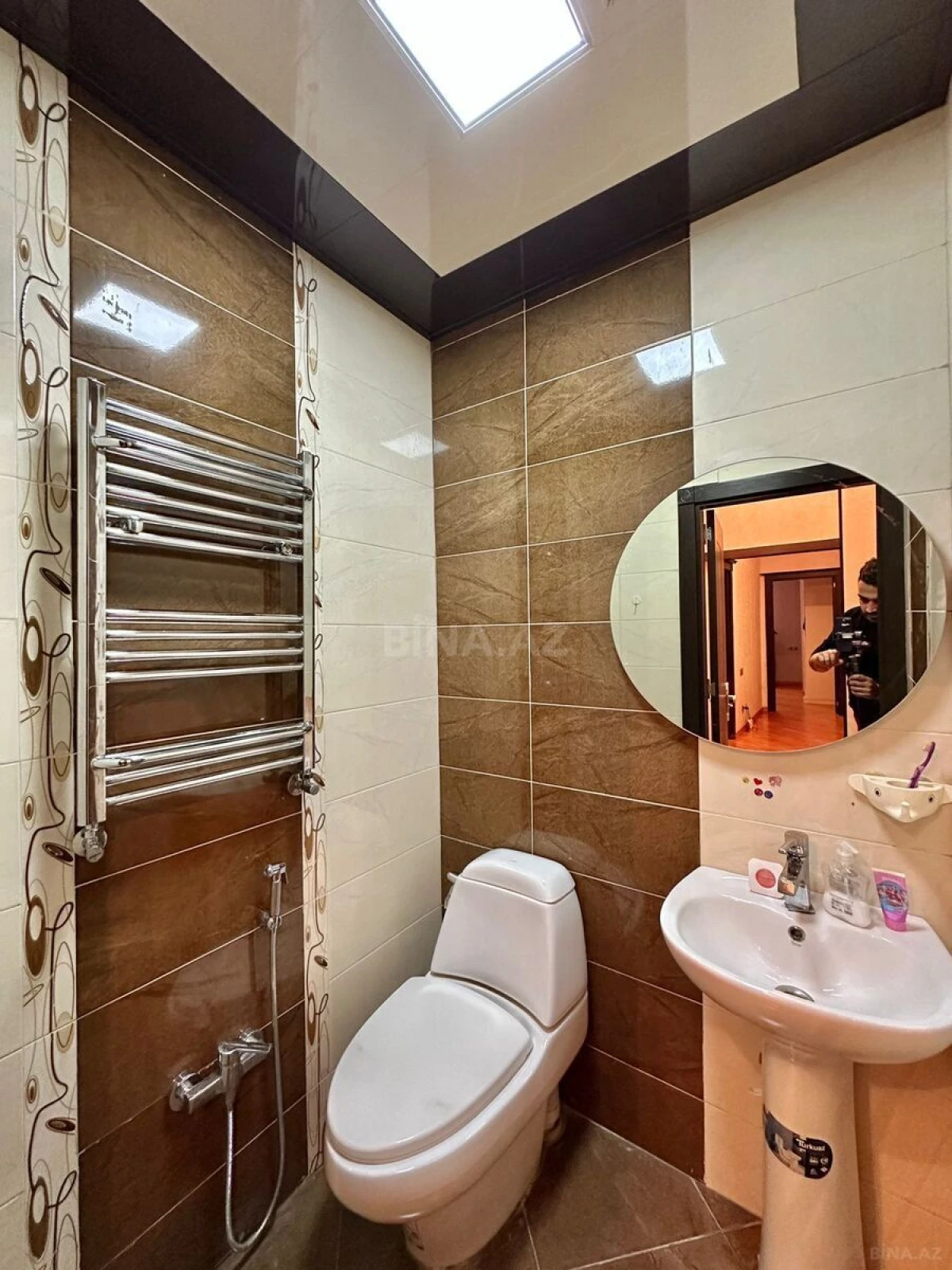 Satılır 3 otaqlı mənzil 140 m²