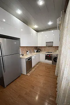 Satılır 3 otaqlı mənzil 115 m²