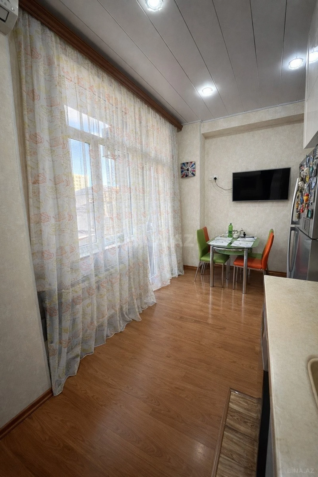 Satılır 3 otaqlı mənzil 115 m²