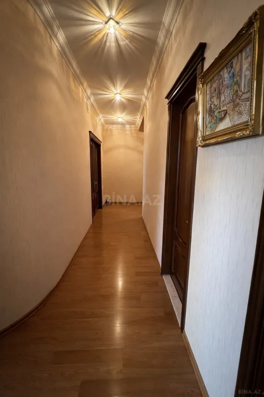 Satılır 3 otaqlı mənzil 115 m²