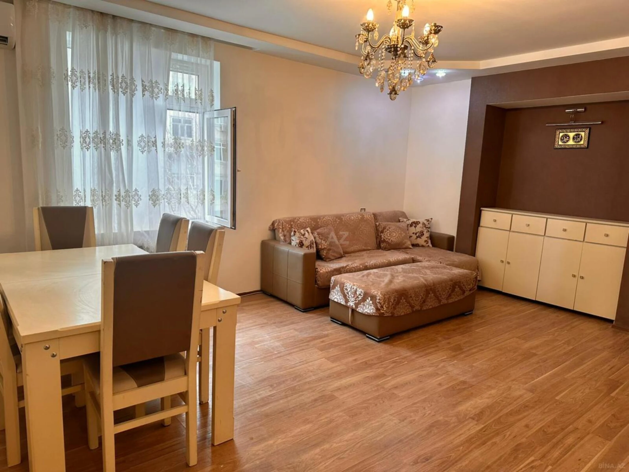 Kirayə verilir 2 otaqlı mənzil 78 m²