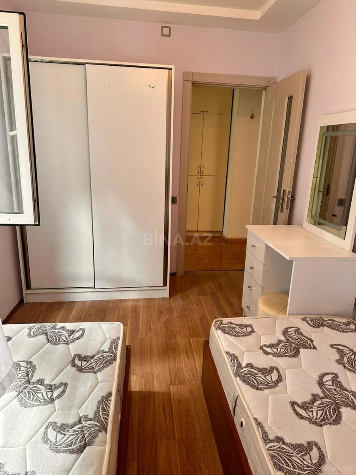 Kirayə verilir 2 otaqlı mənzil 78 m²