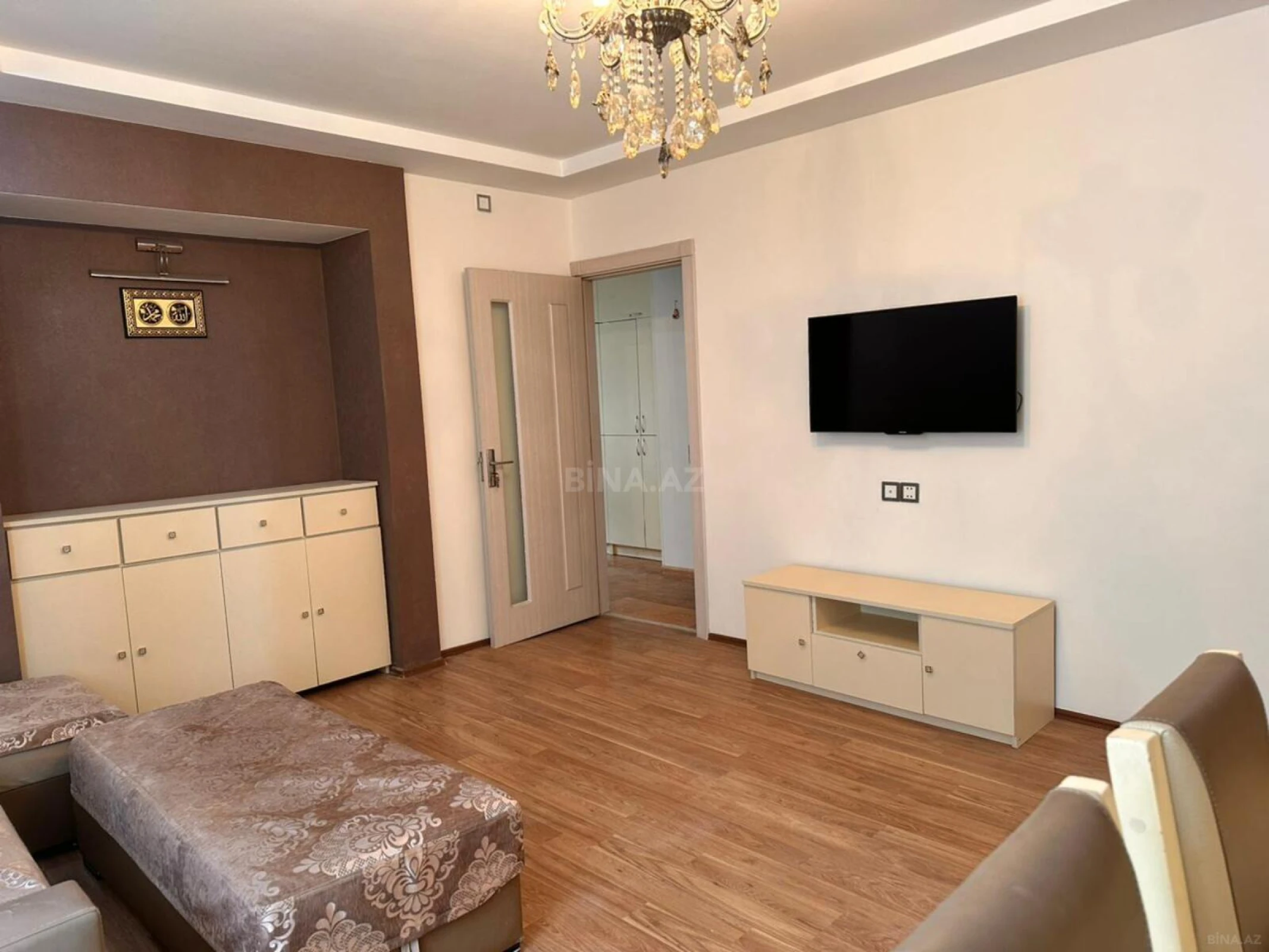 Kirayə verilir 2 otaqlı mənzil 78 m²