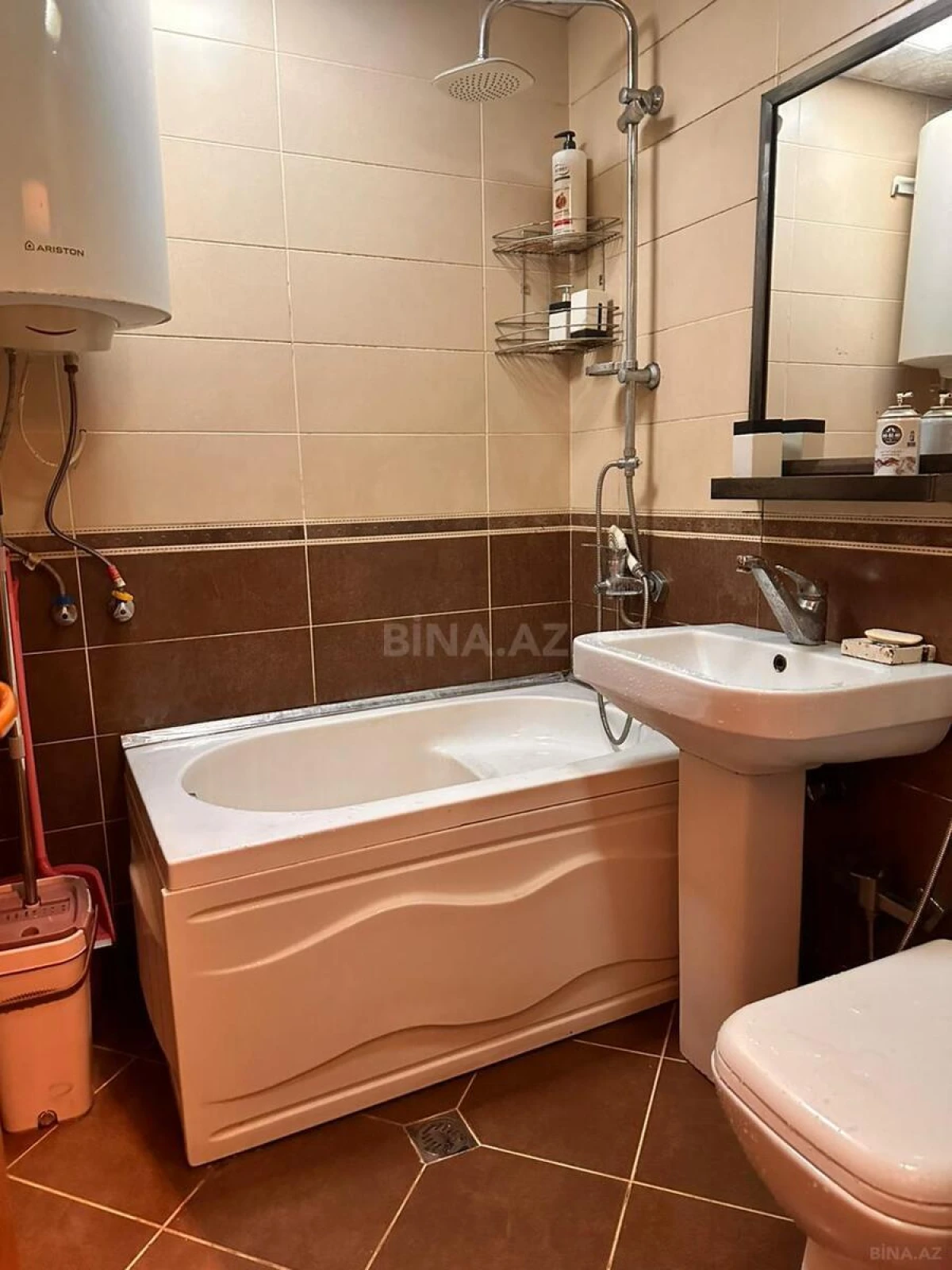 Kirayə verilir 2 otaqlı mənzil 78 m²