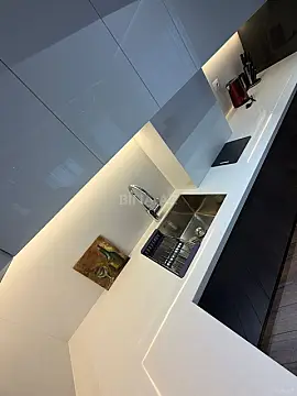 Kirayə verilir 3 otaqlı mənzil 160 m²