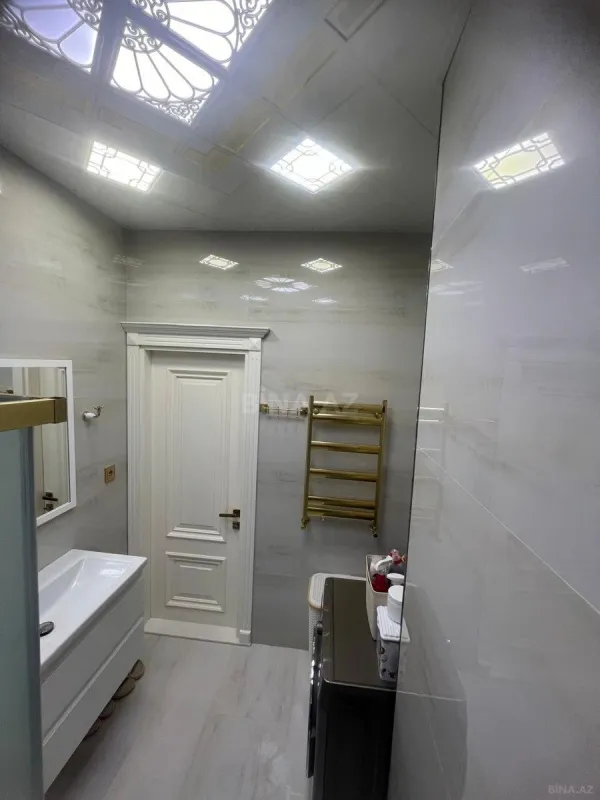 Satılır 2 otaqlı mənzil 89 m²