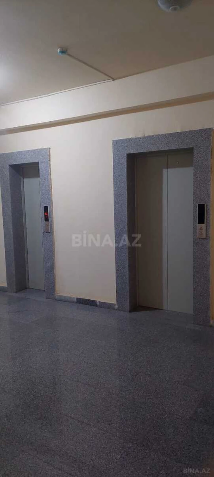 Satılır 3 otaqlı mənzil 145 m²