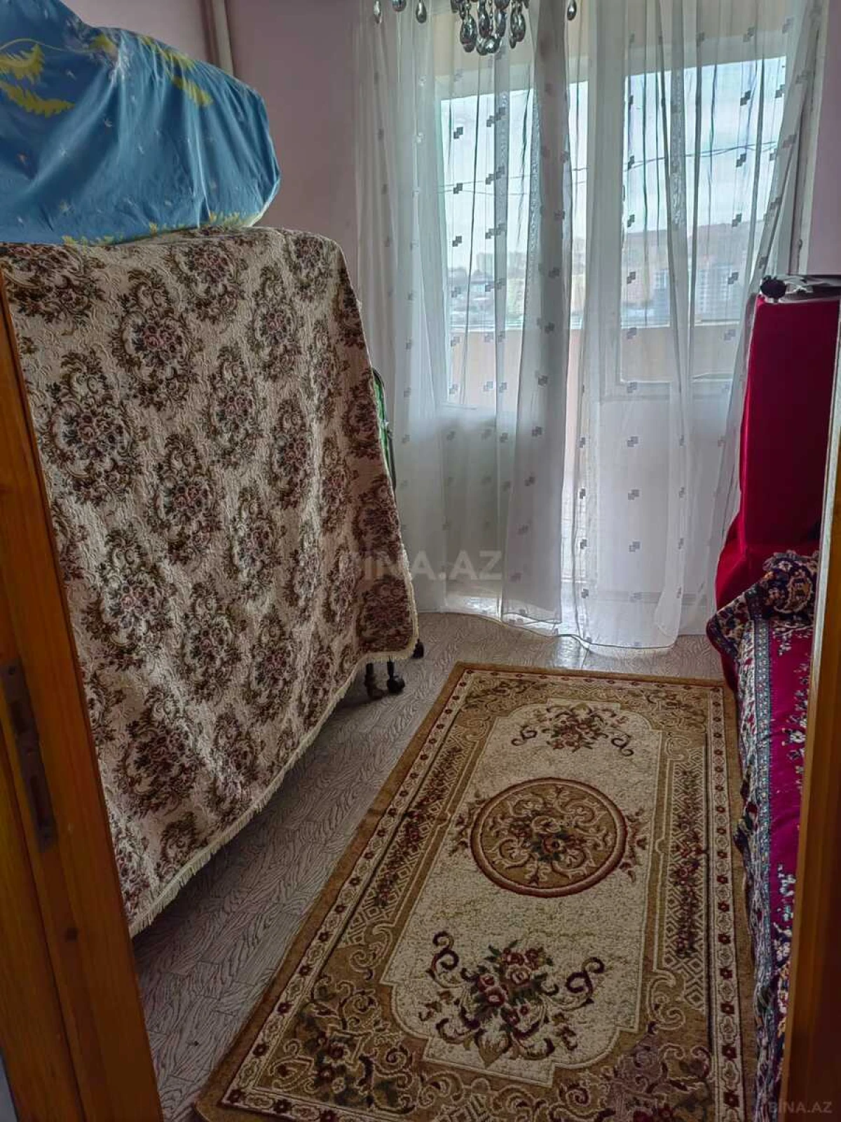 Satılır 4 otaqlı mənzil 82.5 m²