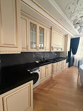 Kirayə verilir 2 otaqlı mənzil 115 m²