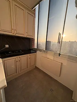 Kirayə verilir 2 otaqlı mənzil 115 m²