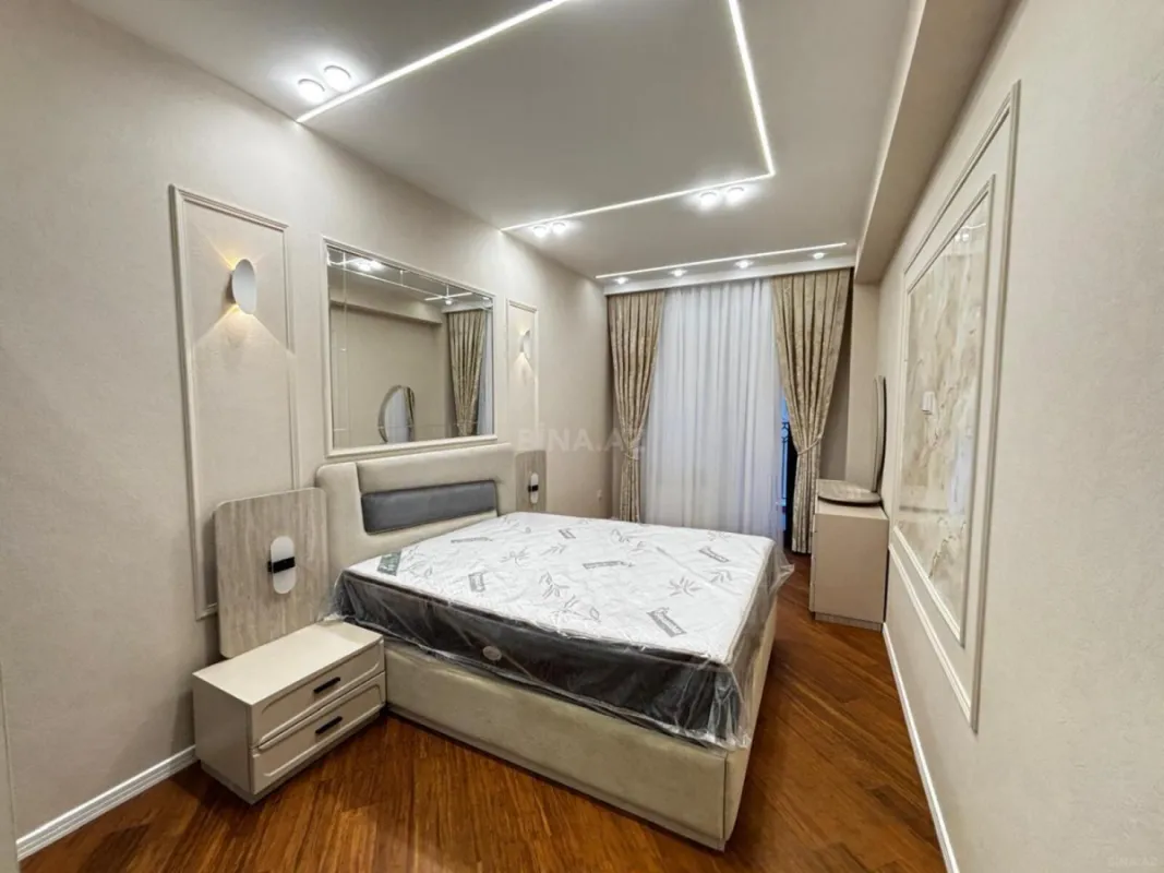 Satılır 2 otaqlı mənzil 70.7 m²