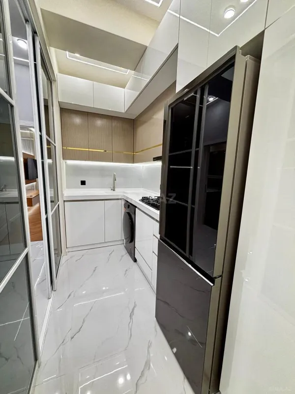 Satılır 2 otaqlı mənzil 70.7 m²