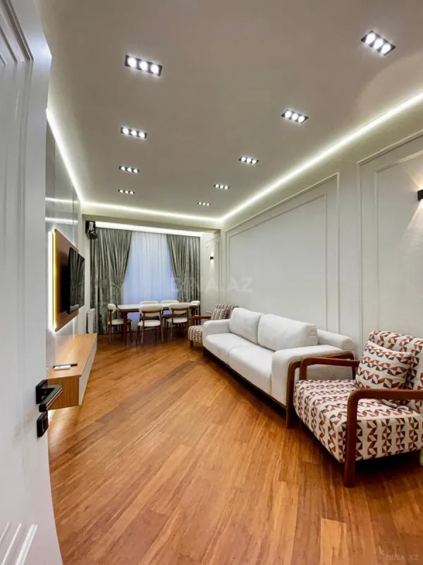 Satılır 2 otaqlı mənzil 70.7 m²
