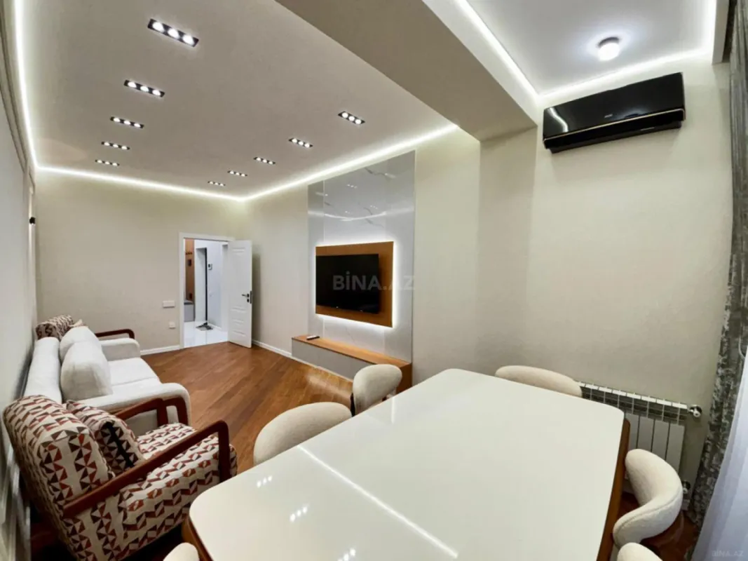 Satılır 2 otaqlı mənzil 70.7 m²