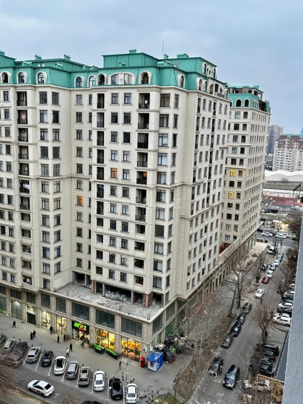 Satılır 2 otaqlı mənzil 70.7 m²