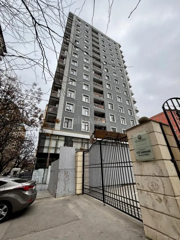 Satılır 2 otaqlı mənzil 70.7 m²