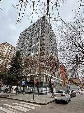 Satılır 2 otaqlı mənzil 70.7 m²