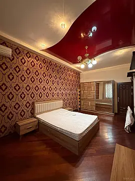 Kirayə verilir 2 otaqlı mənzil 80 m²