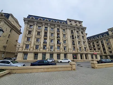 Kirayə verilir 3 otaqlı mənzil 120 m² — Bakı, Bayıl 3 otaq 120.00 m²