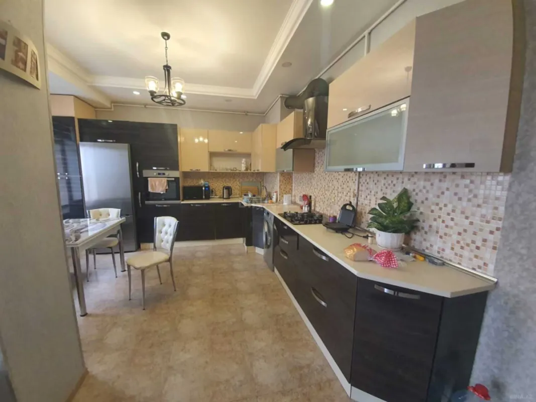 Kirayə verilir 3 otaqlı mənzil 120 m²